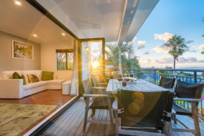 2 LEVEL 2 BEDROOM VILLA w MAGNIFICENT OCEAN VIEWS BEDROOM BALCONY FREE WIFI & POSSIBLY A CHEAP CAR TO RENT